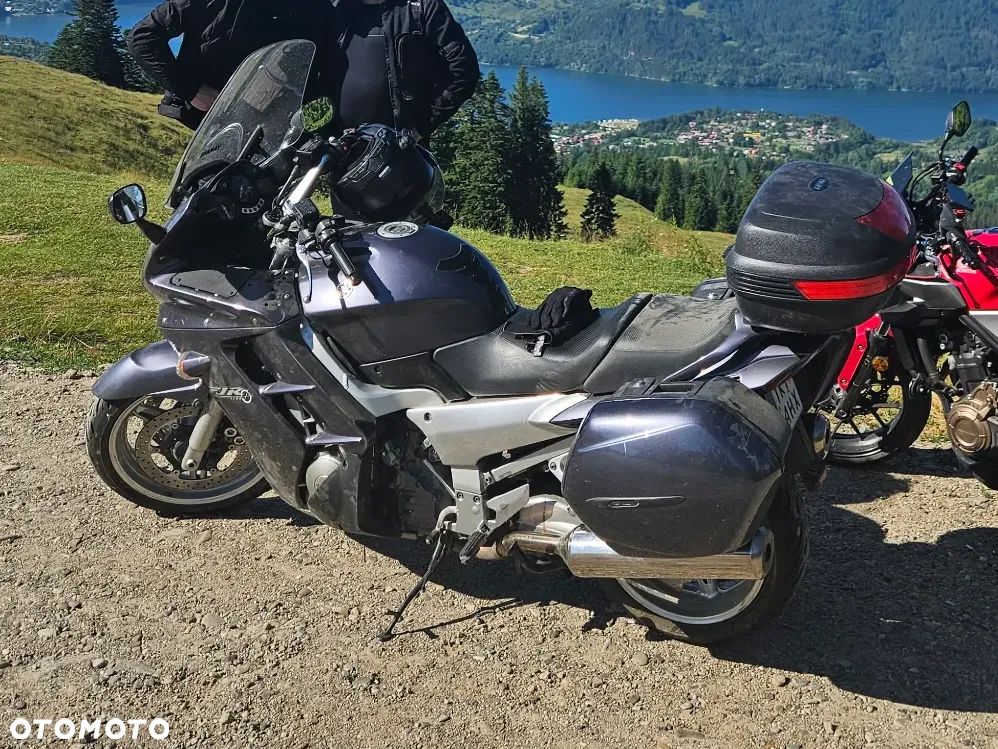 Yamaha FJR - 32