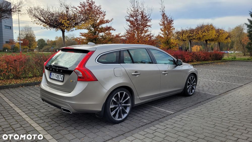 Volvo V60 T5 Drive-E Summum - 6