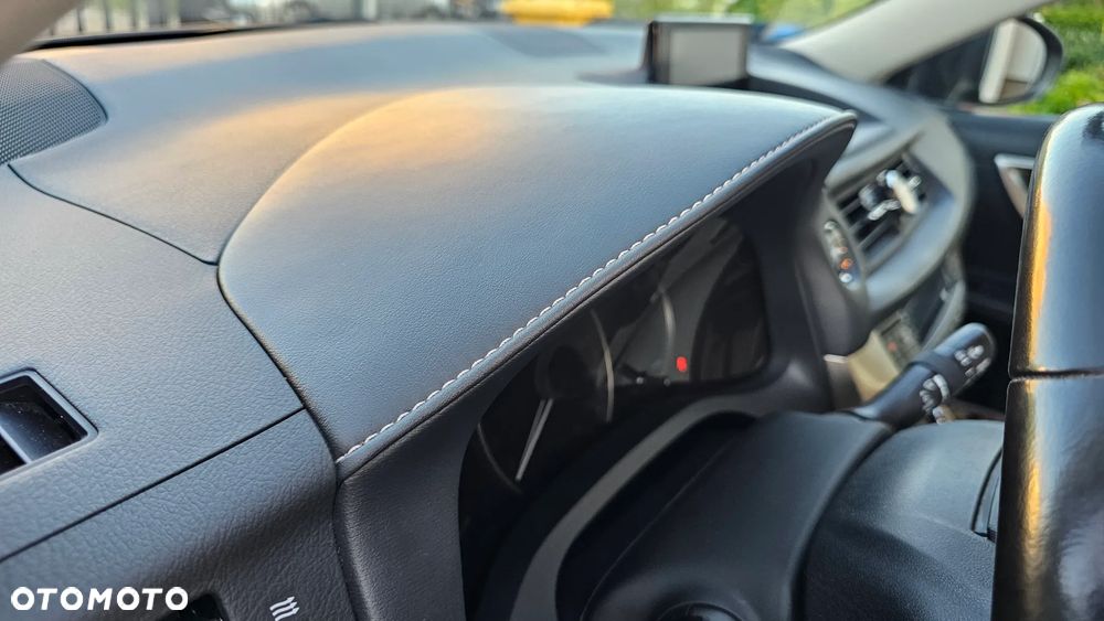 Lexus CT - 28