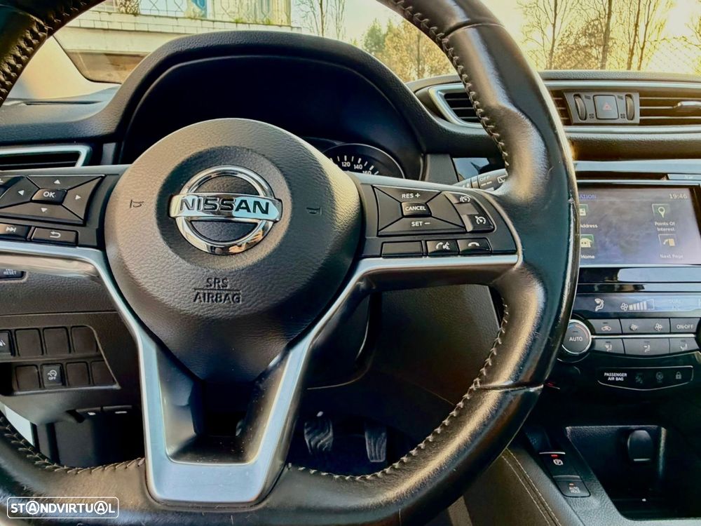Nissan Qashqai 1.2 DIG-T N-Connecta - 32