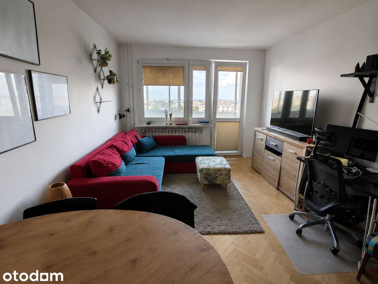 3 pokoje z panoramicznym widokiem 13p, blisko metra, do remontu