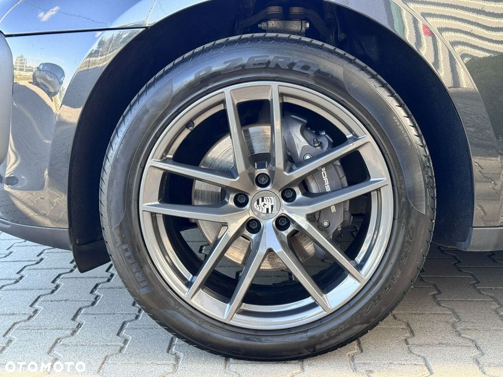 Porsche Macan T - 13