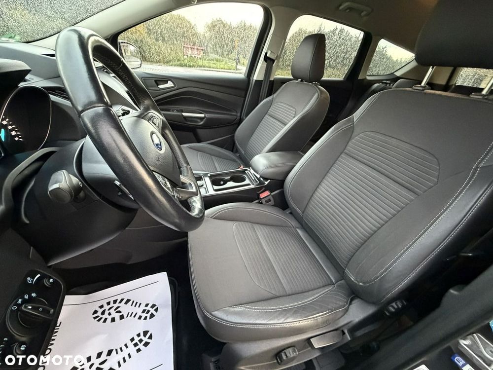 Ford Kuga - 18