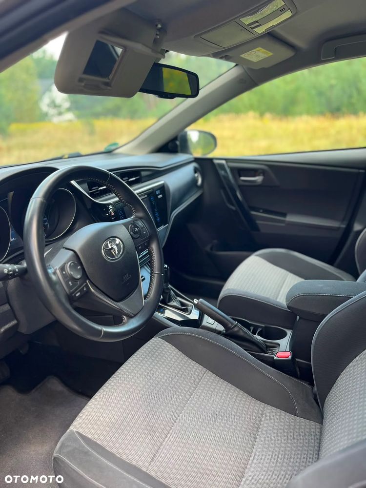Toyota Auris 1.2 T Selection MS - 17