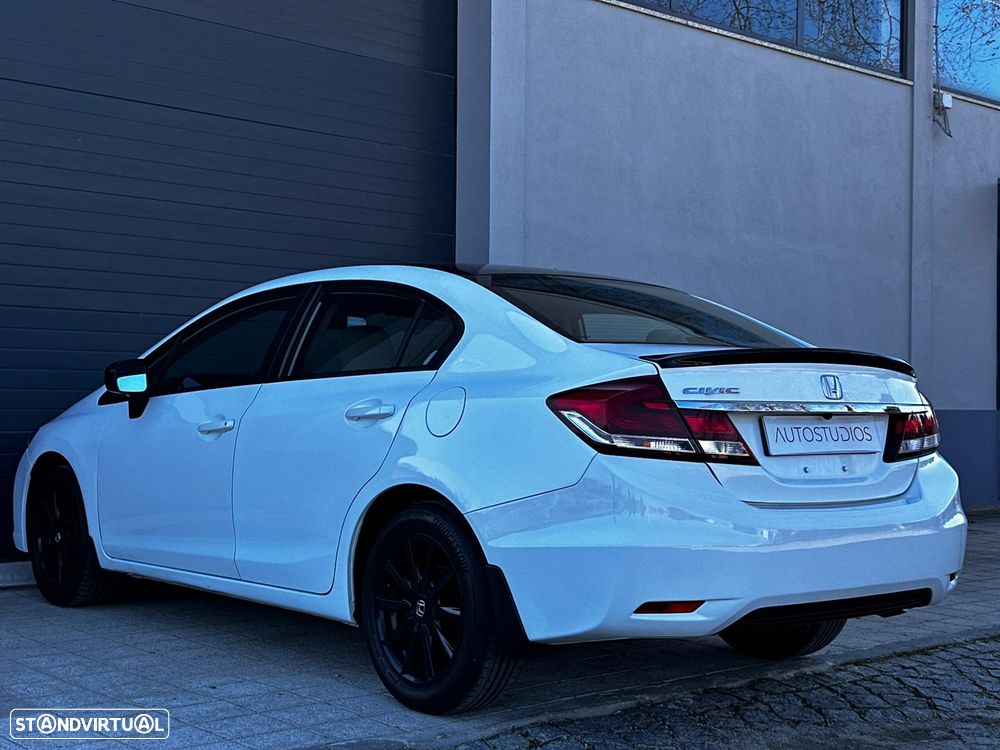 Honda Civic 1.8 i-VTEC Auto Comfort - 4