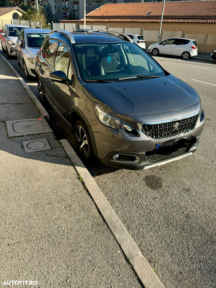 Peugeot 2008 1.2 PureTech Turbo S&S Allure - 34