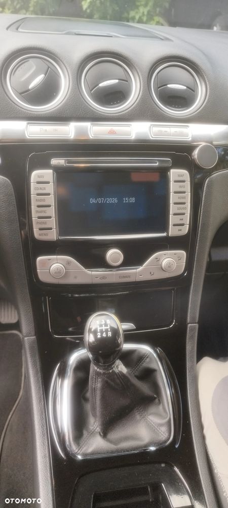 Ford Galaxy - 18