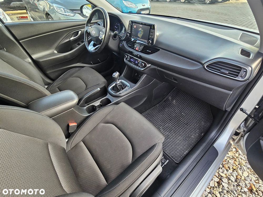 Hyundai i30 1.6 CRDI Intro Edition - 23