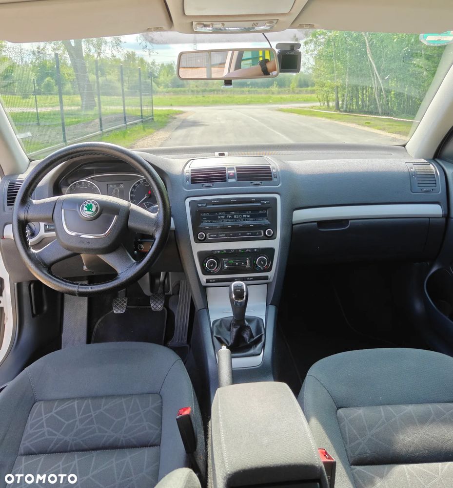Skoda Octavia 1.6 TDI DPF FAMILY - 15