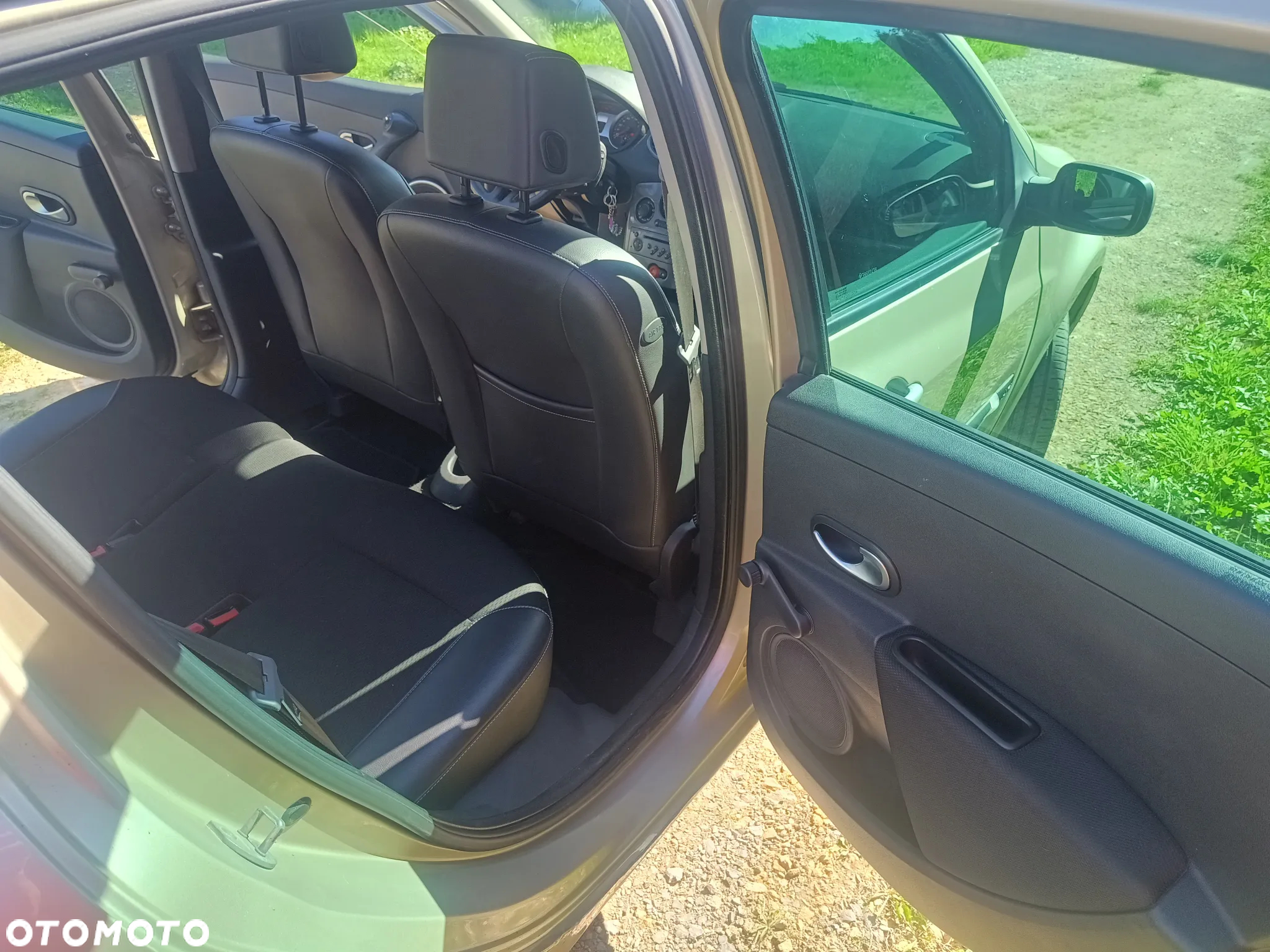 Renault Clio 1.5 dCi Expression - 11