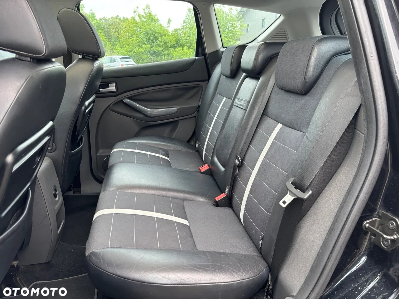 Ford Kuga 2.0 TDCi Titanium - 15