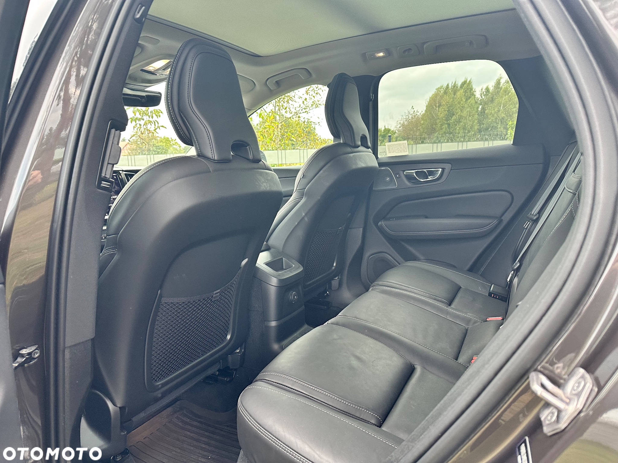 Volvo XC 60 T8 AWD Plug-In Hybrid Inscription Expression - 29