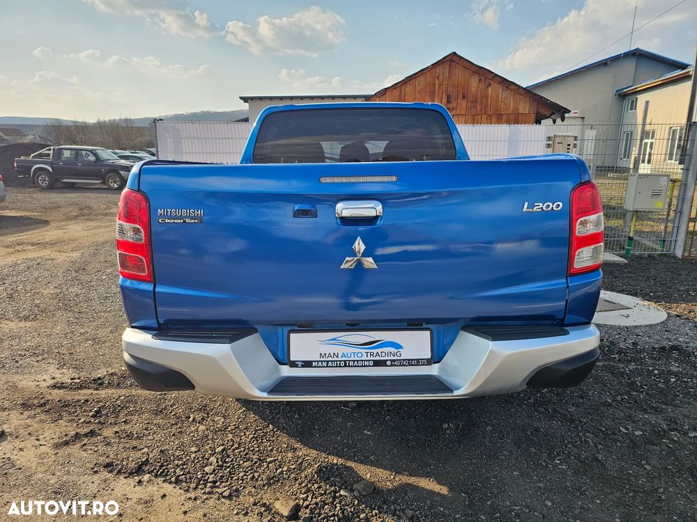 Mitsubishi L200 Double Cab M/T Intense - 8