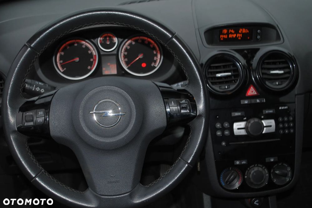 Opel Corsa 1.4 16V Satellite - 7