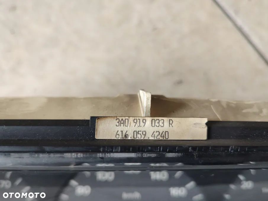 VW PASSAT B4 1,9TDI LICZNIK ZEGARY 3A0919033R - 9