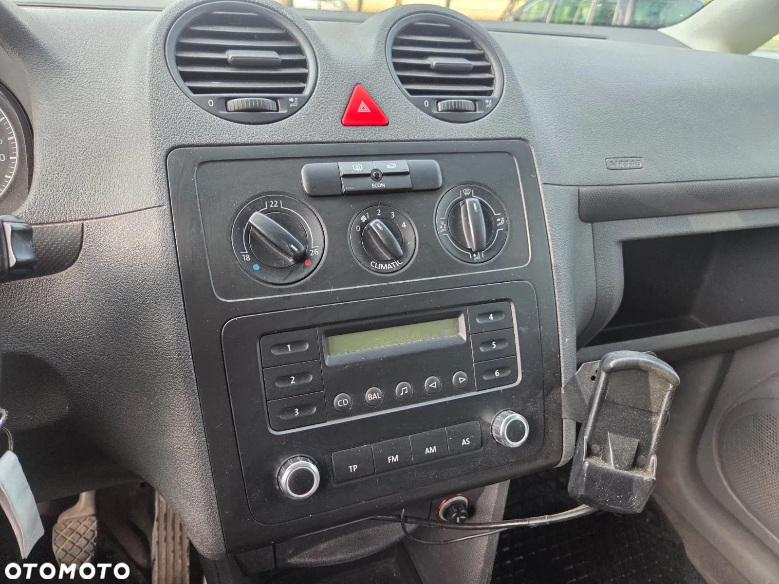 Volkswagen Caddy - 10