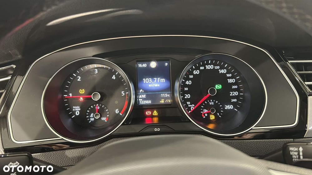 Volkswagen Passat 2.0 TDI EVO Business DSG - 16