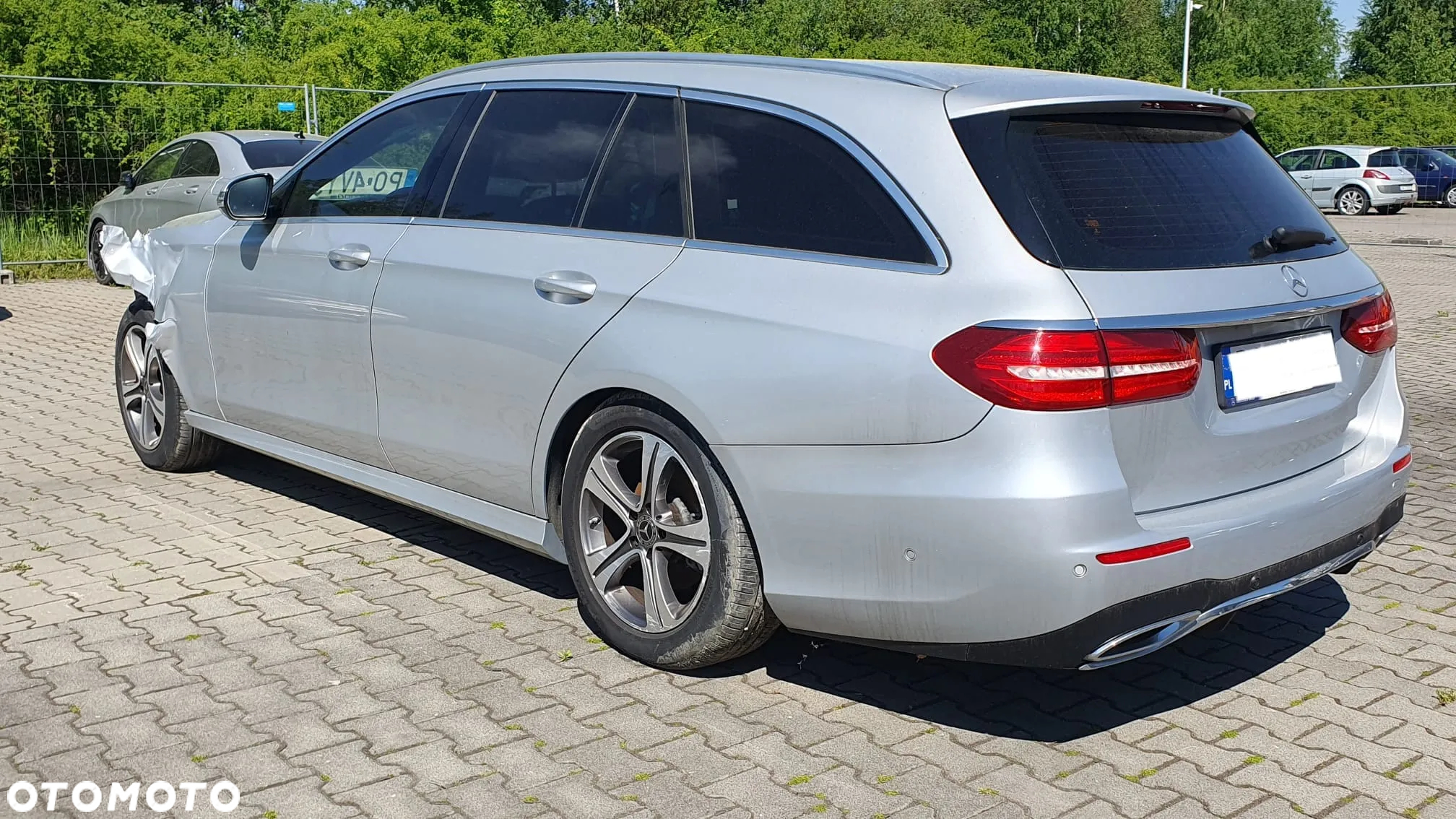 Mercedes-Benz Klasa E 220 d AMG/Avantgarde - 3