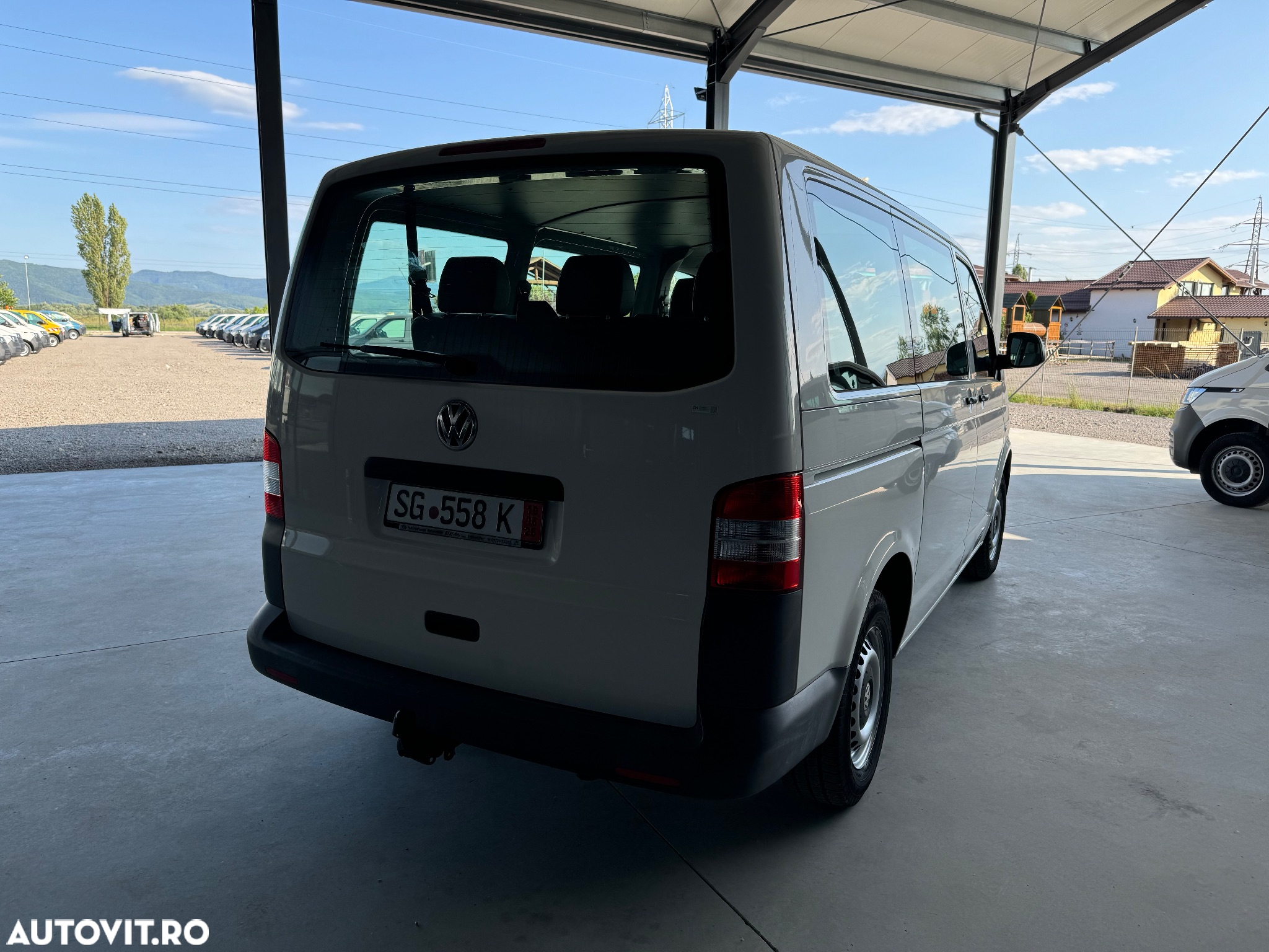 Volkswagen Transporter - 3