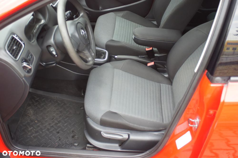Volkswagen Polo 1.2 TSI Blue Motion Technology Comfortline - 19