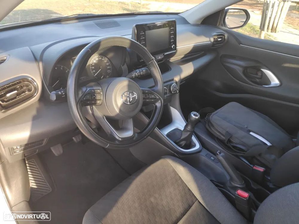 Toyota Yaris 1.0 VVT-i Comfort Plus - 12