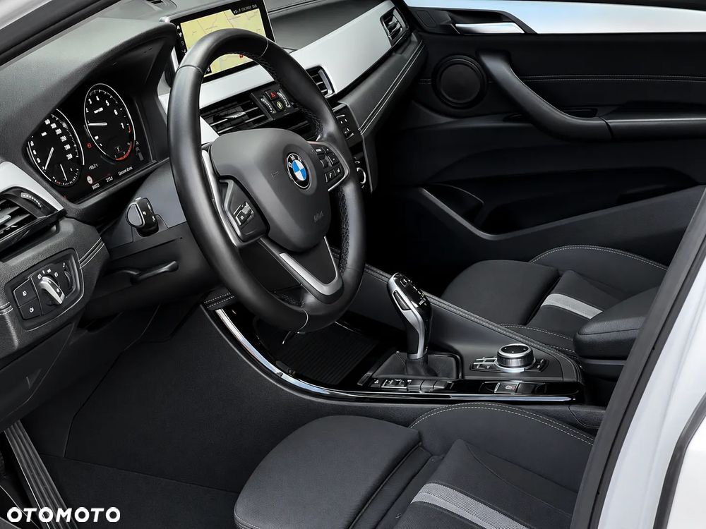 BMW X2 sDrive18i - 16