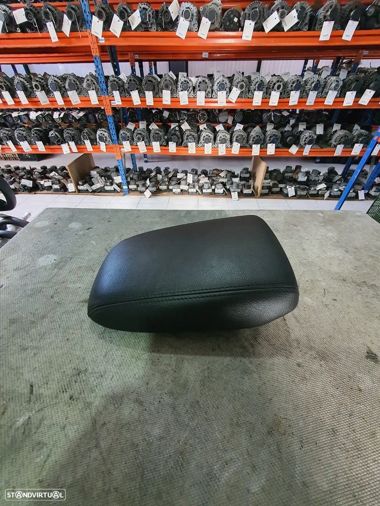 APOIO DE BRAÇO FORD FOCUS III / 1427468XCB - 1