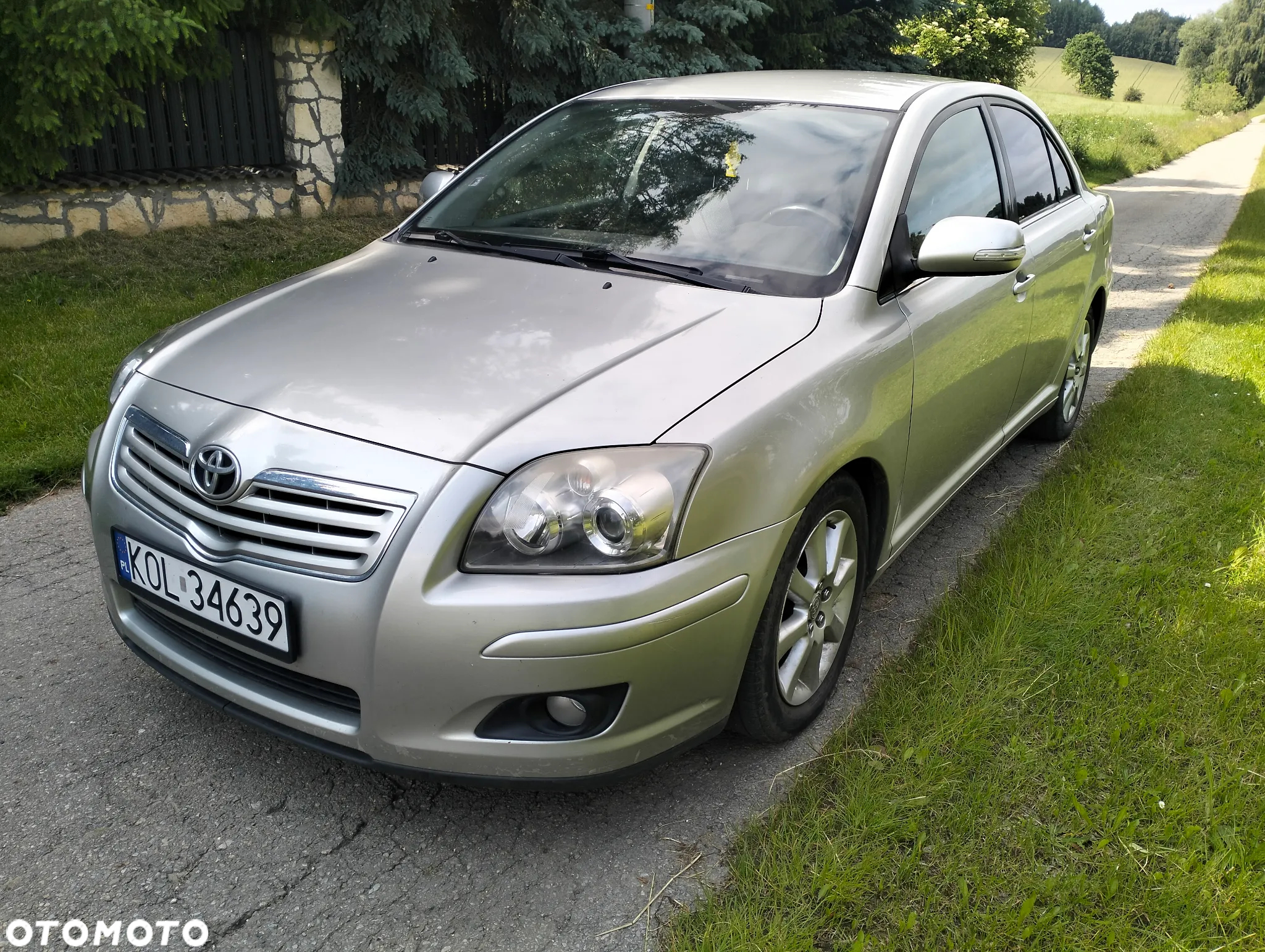 Toyota Avensis - 14