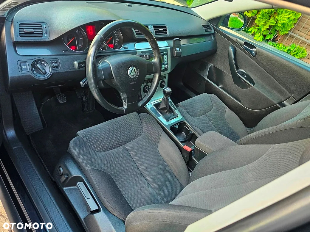 Volkswagen Passat Variant 2.0 TDI Highline - 18