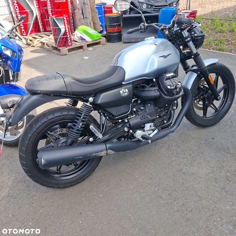Moto Guzzi V7 - 7