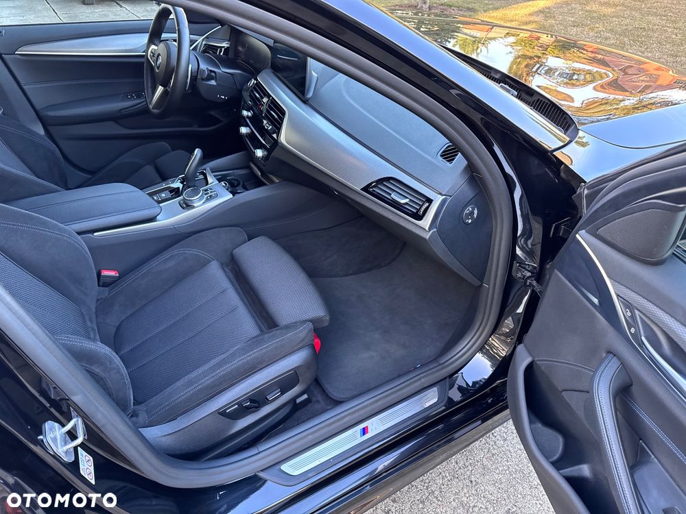 BMW Seria 5 530e iPerformance xDrive M Sport sport - 14