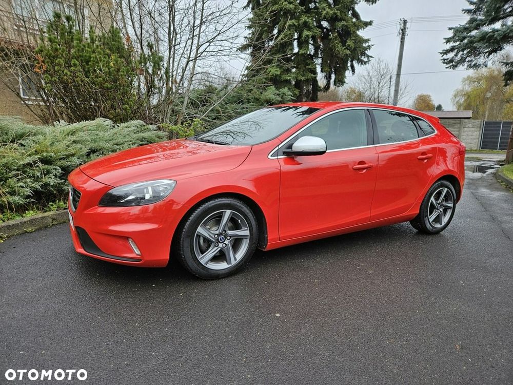 Volvo V40 D2 R-Design Momentum - 2