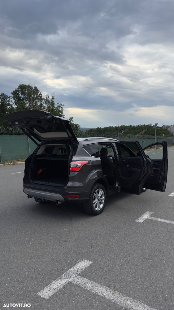 Ford Kuga - 11