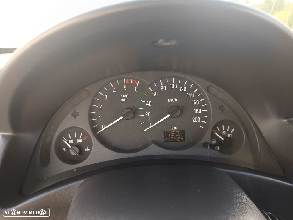 Opel Corsa 1.7 DTi - 21