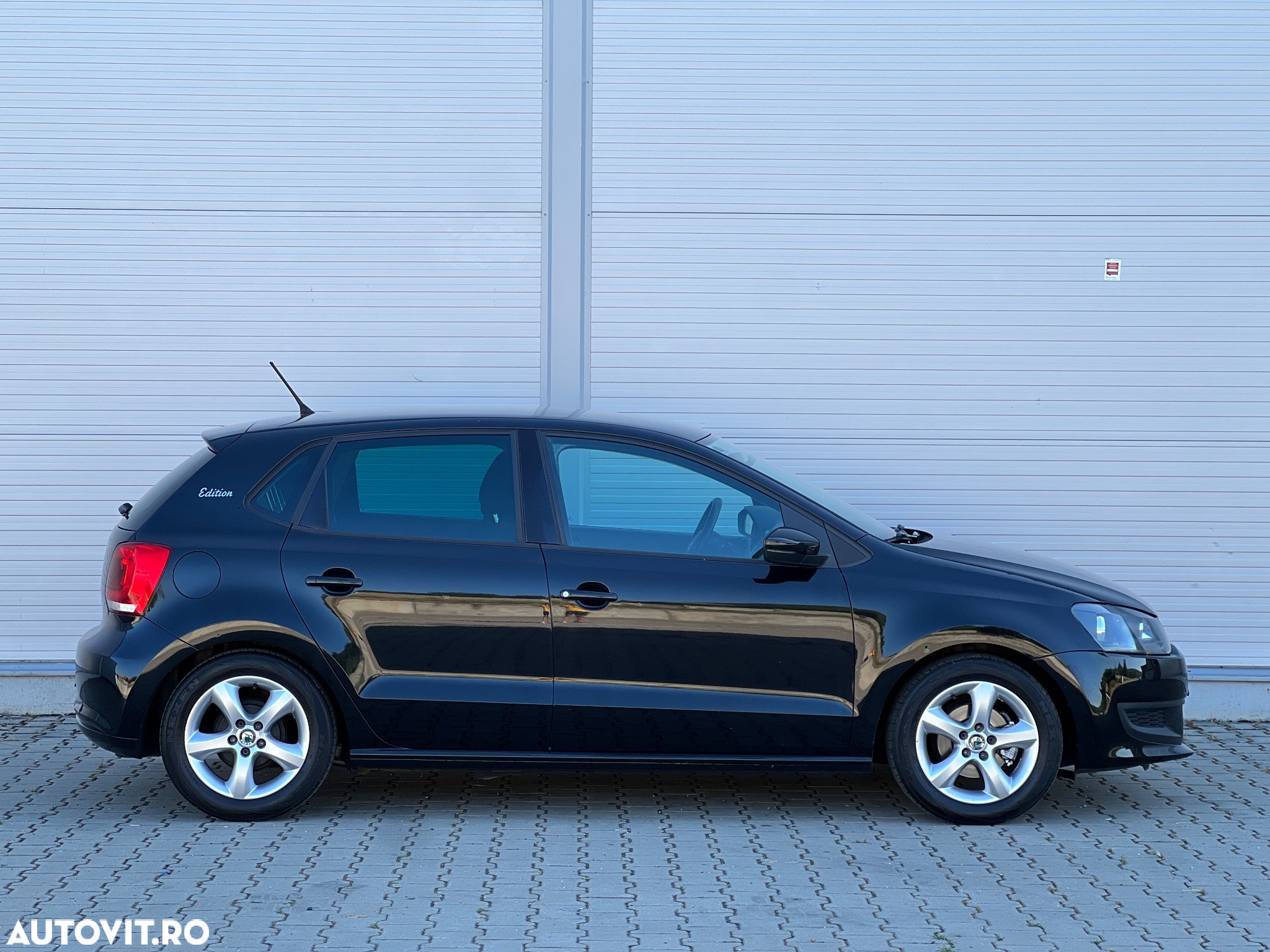 Volkswagen Polo 1.2 Tour Edition - 2