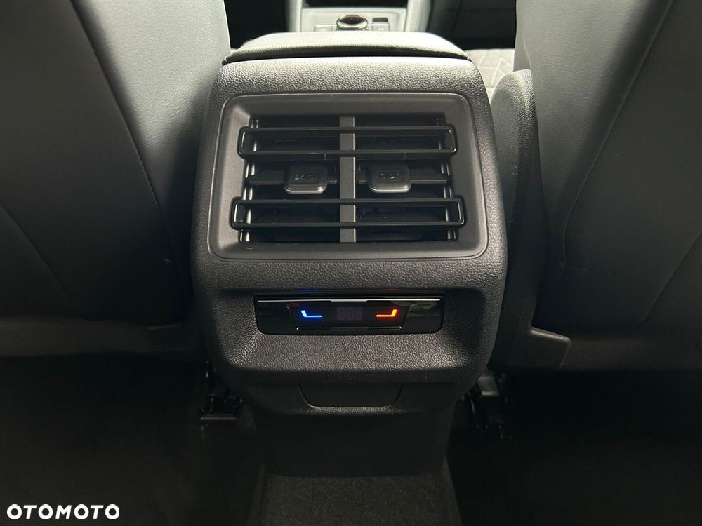 Volkswagen Tiguan - 26