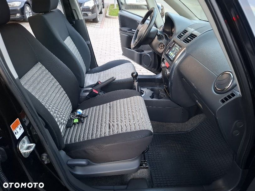 Suzuki SX4 - 27