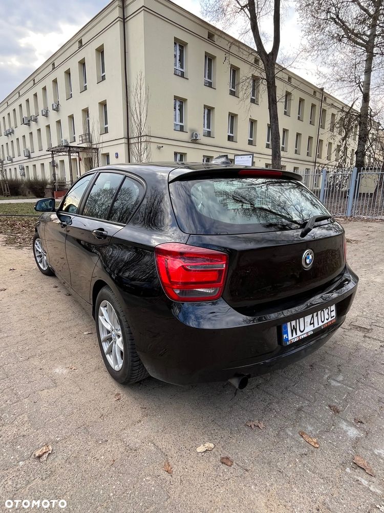BMW Seria 1 116i - 4