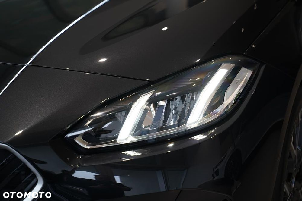 BMW Seria 1 120 mHEV - 9