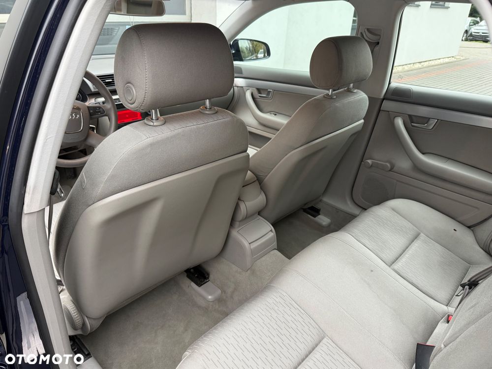 Audi A4 Avant 2.0 TDI - 15
