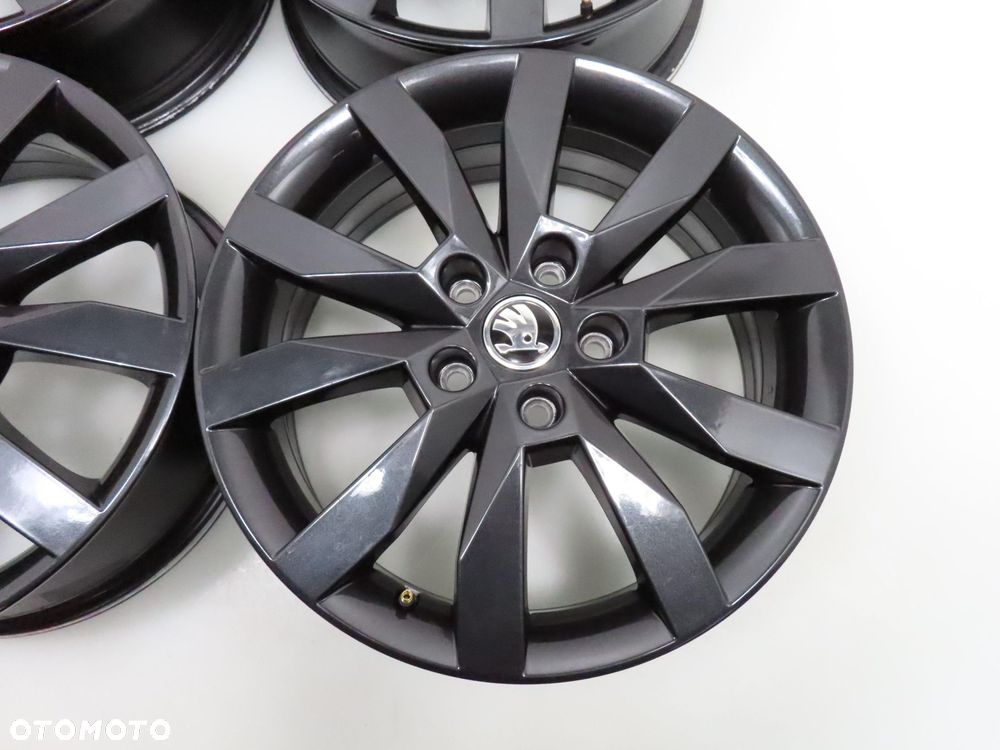 Alufelgi 17'' Skoda Octavia Superb 5x112 6J ET48 5E0601025N - 6