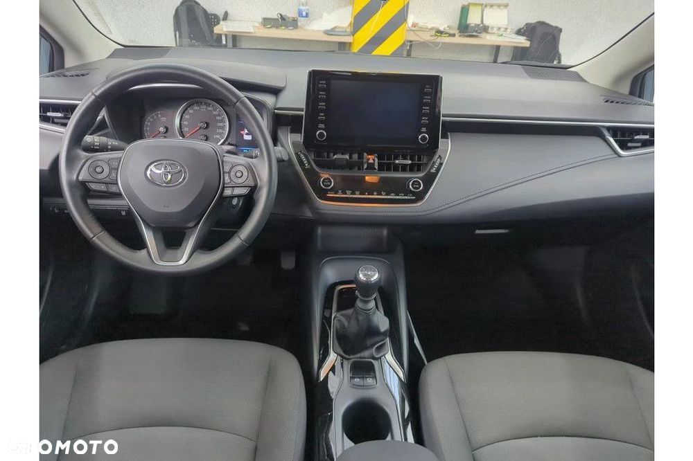 Toyota Corolla - 9