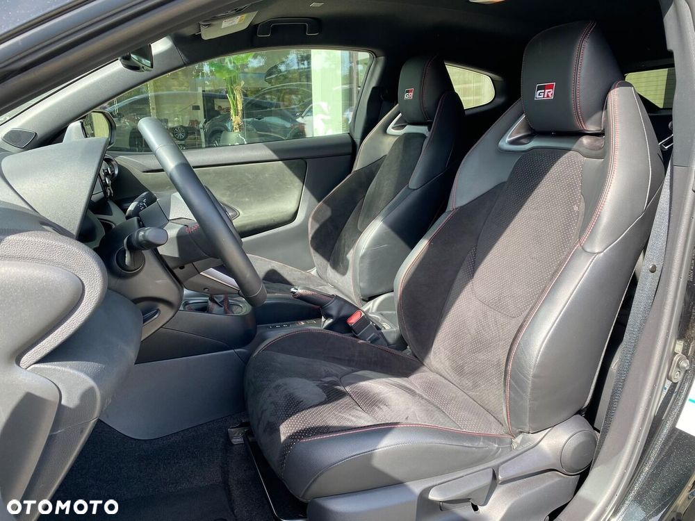 Toyota Yaris - 6