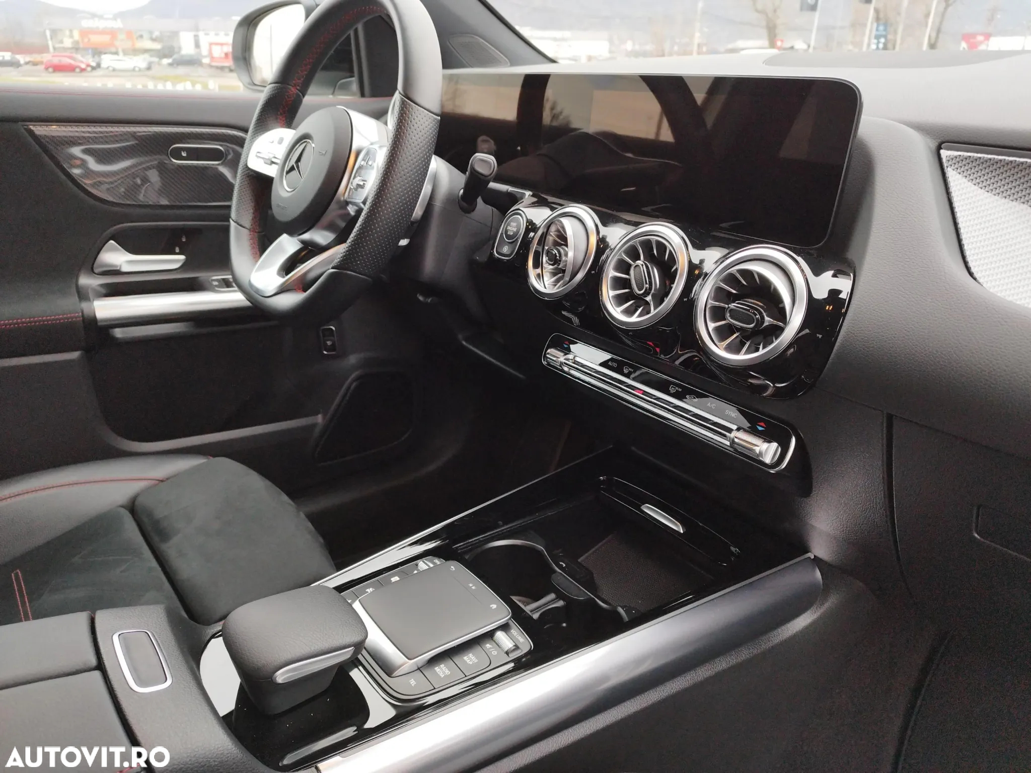 Mercedes-Benz GLA 200 4Matic 8G-DCT AMG Line - 25