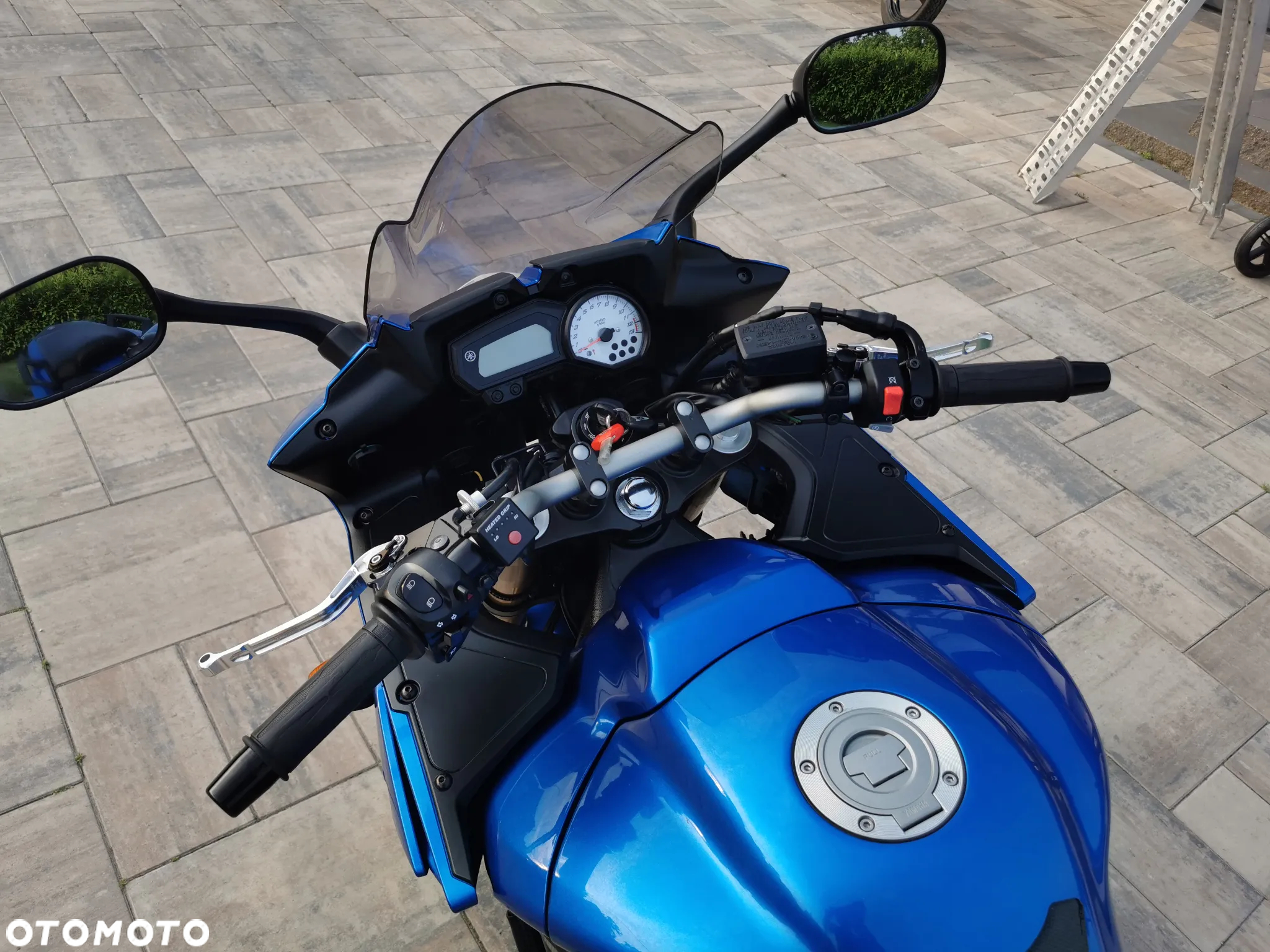 Yamaha FZ8 - 17