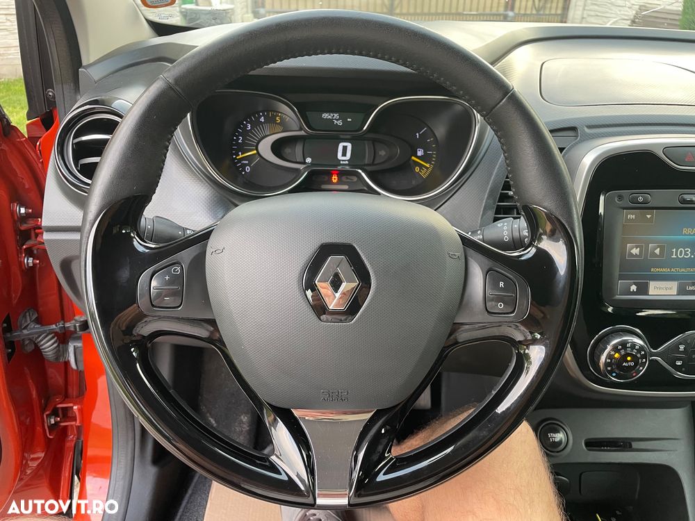 Renault Captur - 31