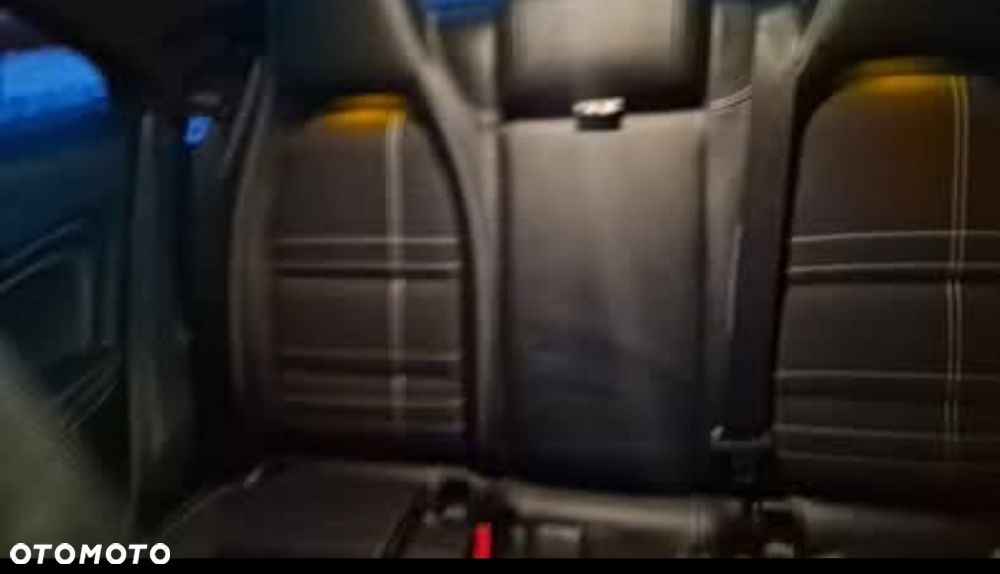 Mercedes-Benz CLA 200 UrbanStyle Edition - 21