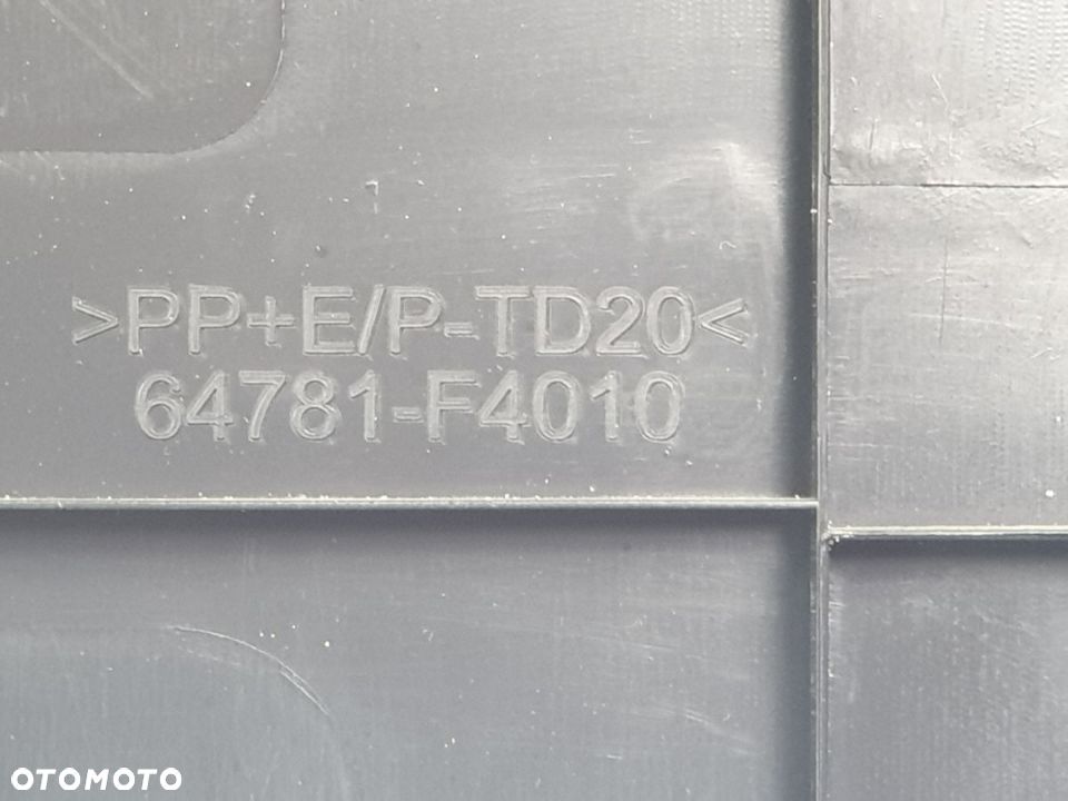 Osłona Klapy Bagażnika TOYOTA C HR 2.0H od 2019 roku - 3