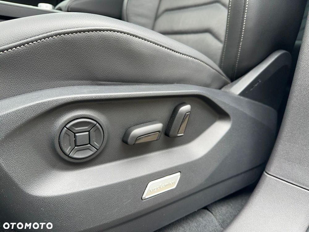 Volkswagen Touareg 3.0 V6 TDI 4Motion R-Line - 12