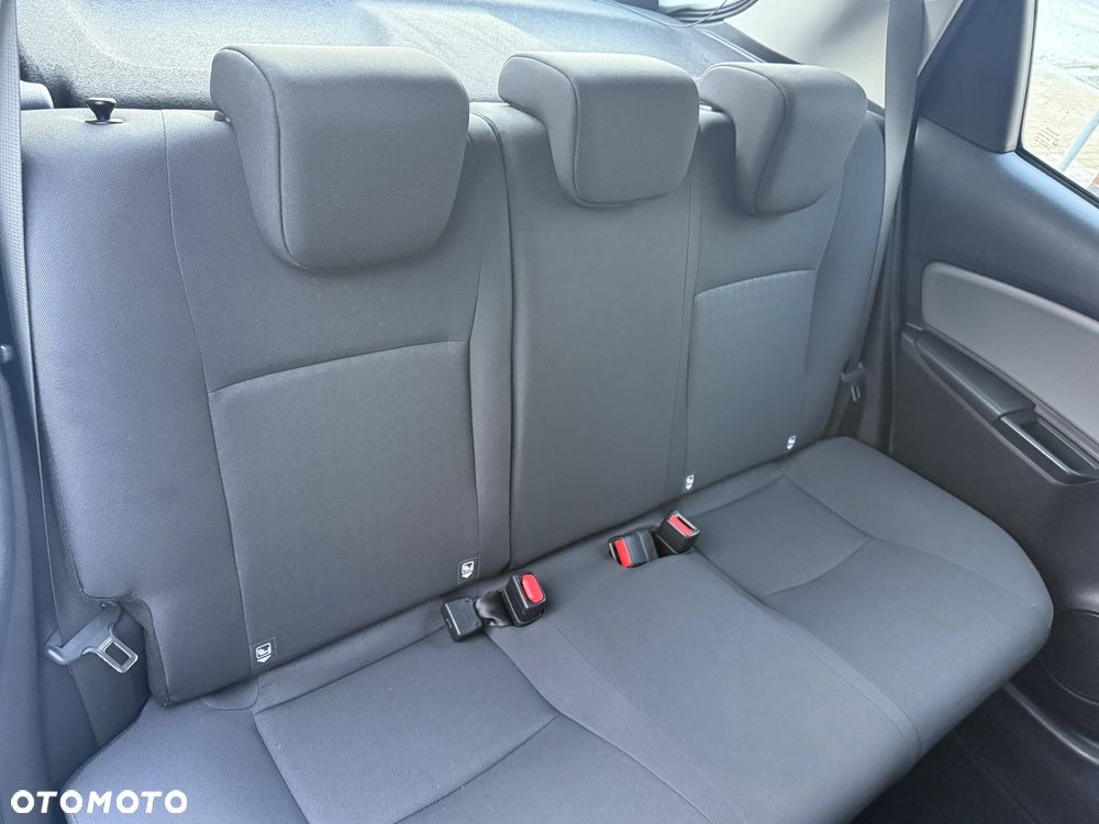 Toyota Yaris 1.0 Active - 10